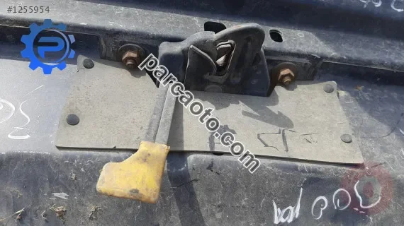 chrysler 300m çıkma kaput kilidi