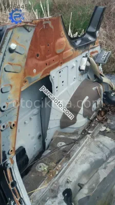 nissan x-trail kesme sol arka çamurluk komple
