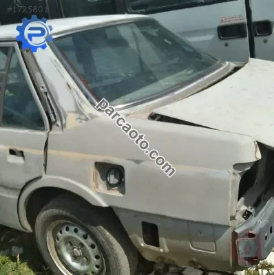 1994 model kia capital 1.8 benzinli kesme arka çamurluk