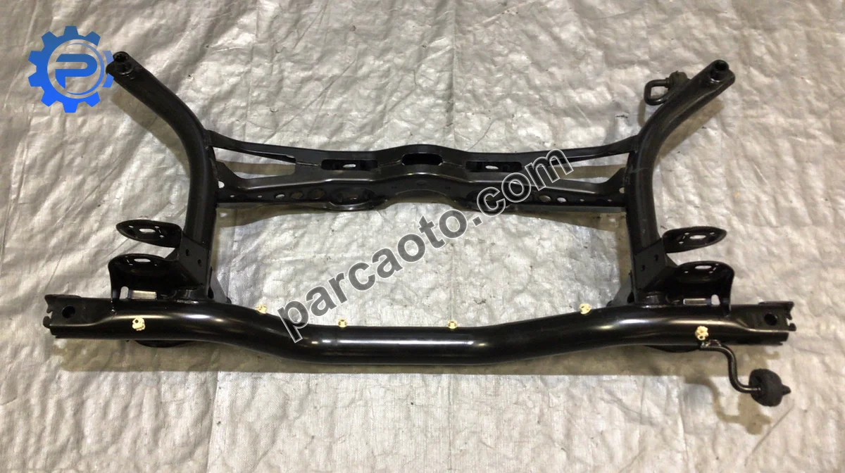 Mercedes-Benz 230 230 E 1978-1992 orjinal çıkma travers Mercedes-Benz 230 230 E 1978-1992 orjinal çıkma travers