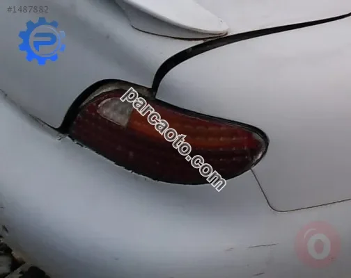 1996 hyundai elantra 1.8 otomatik çıkma sağ stop lambası