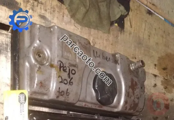 citroen c1 1.4 çıkma külbütör üst kapak