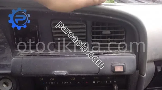 toyota cressida çıkma orta menfezler
