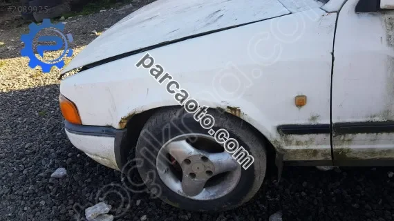 Ford escort (89-92) sol ön çamurluk çıkma