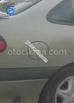 2001 renault laguna 1 1.8 16v çıkma depo kapağı