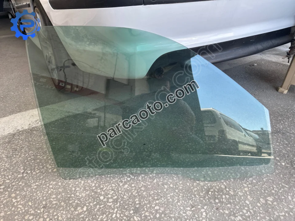 Citroen berlingo partner 1-2 1998-2012 sağ ön cam kapı camı Citroen berlingo partner 1-2 1998-2012 sağ ön cam kapı camı