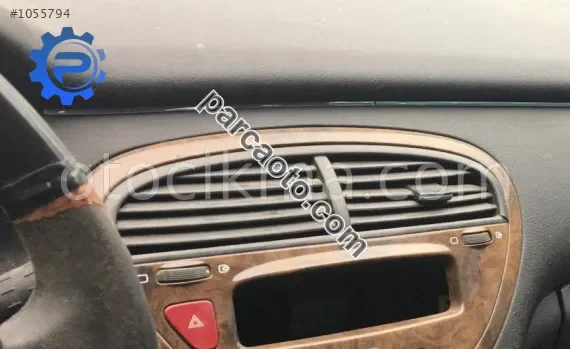 peugeot 607 çıkma orta menfezler