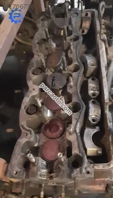 1996 2001 model opel movana 2.8 çıkma silindir kapak