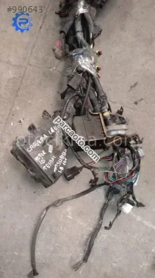 mitsubishi carisma 1.6 16v çıkma motor içi tesisat klimalı