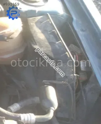 1997 model renault r19 1.4 çıkma hava filte kutusu