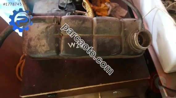 1993 mercedes e-class w210 çıkma motor su genleşme bidonu