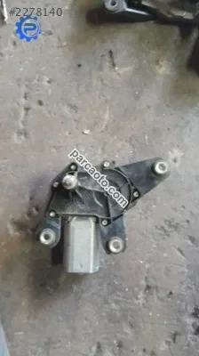 Clio 3 arka silecek motoru çıkma