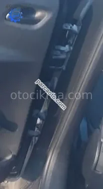 2009 model peugeot 207 1.4 çıkma sol arka kapı menteşe