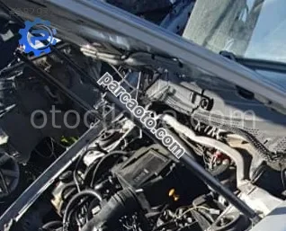1998 model peugeot 306 1.8 benzinli çıkma kaput demiri