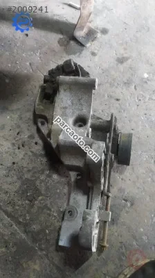 renault R19 dinamo ayağı çıkma