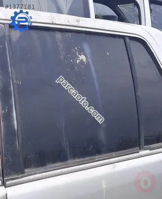 1992 hyundai excel 1.5 karburatörlü çıkma sol arka kapı camı