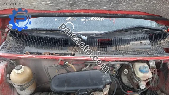 peugeot 205 çıkma ön cam ızgarası