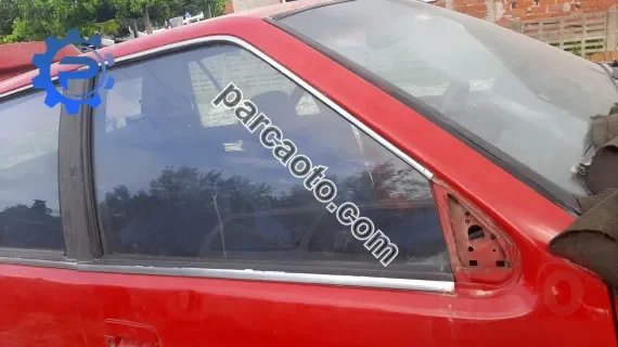 hyundai excel 1.5 çıkma sağ ön kapı camı