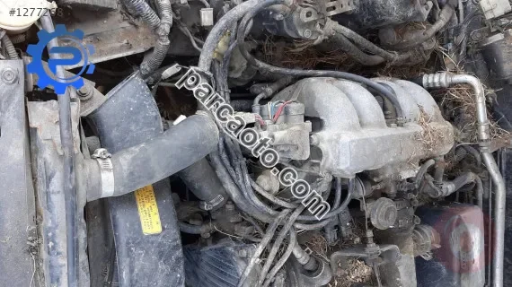 1991 model mazda 929 2.0 çıkma enjektör