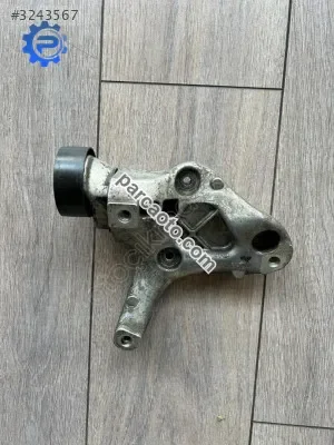 Klima Kompresör Braketi VW Passat B6 1.6 FSI 1K0260885B