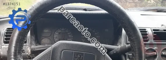 peugeot 205 1.4 benzinli çıkma gösterge paneli çerçevesi