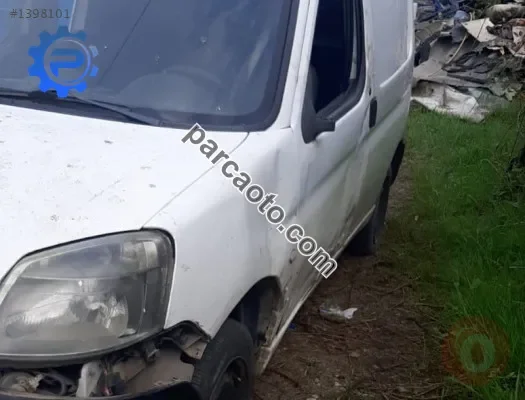2006 peugeot partner 1.9 çıkma sol marşbiyel