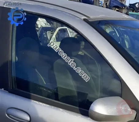 fiat albea çıkma sağ ön kapı camı