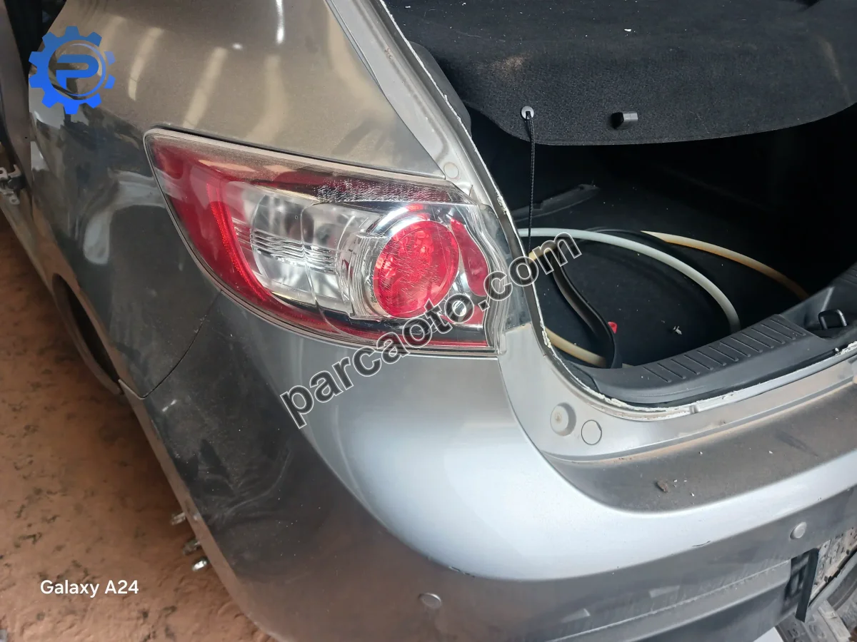 Mazda 3 sag sol iç ve dış stop takım