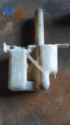 Renault 19 eurupa cam suyu deposu orjinal çıkma