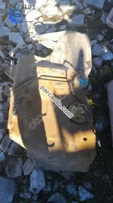 Megane  1 yakit deposu yedek parça