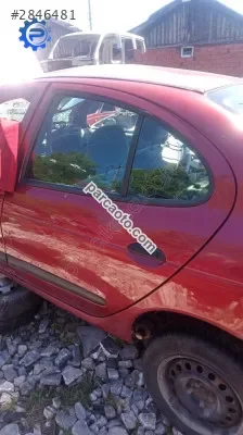 Megane 1 sol arka kapı yedek parça