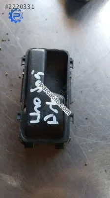 Uno sağ arka iç kapı açma kolu çıkma