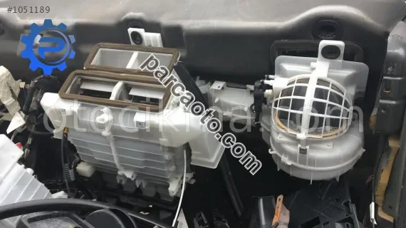 citroen berlingo çıkma kalorifer motoru peteği kazan takımı