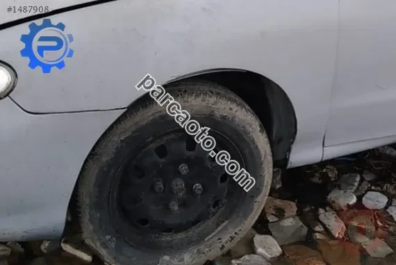 1996 hyundai elantra 1.8 otomatik çıkma sol ön jant lastik