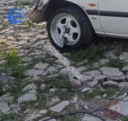Ford escort 16v efi 1.6 çıkma sol ön jant lastik