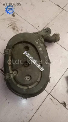 199 1998 model renault clio 1.4 8v çıkma hava filtre kazanı