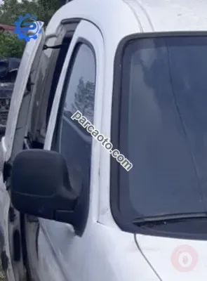 2006 model peugeot partner 1.9 çıkma  sağ ön kapı camı