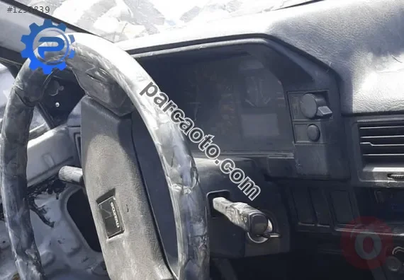 1988 model mazda 323 1.6 çıkma gösterge paneli