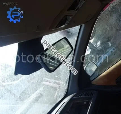 1998 model peugeot 306 1.8 benzinli çıkma iç dikiz aynası