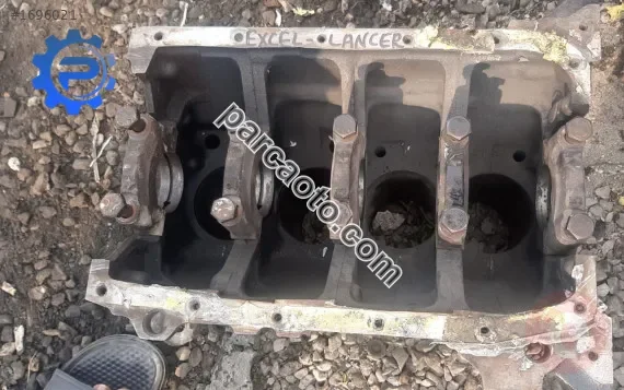 mitsubishi lancer 1.5 çıkma boş blok