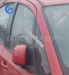 2008 model suzuki sx4 çıkma sağ ön kapı camı