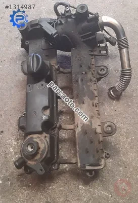 peugeot 206 1.4 8v külbütör kapak plastiği