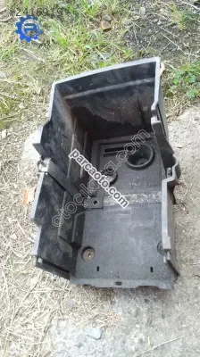 Ford Focus (08-11) Akü Plastiği orjinal çıkma