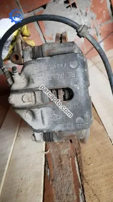 Renault Laguna 1 sol ön kaliper çıkma