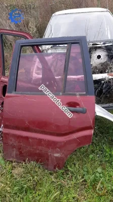 mahindra çıkma sol arka kapı