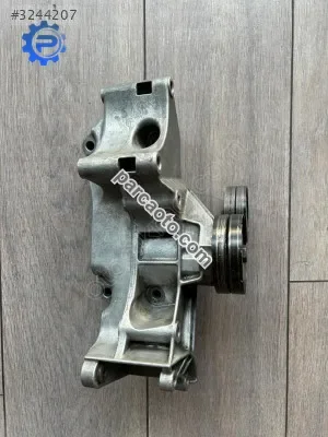 Klima Kompresör Bağlantı Braketi VW Bora Golf4 032145169Q