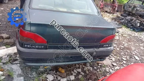 Pejo 306 bagaj kapağı sedan yedek parça