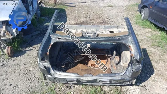Megane 1 arka kesme çamurluk panel orjinal yedek parça