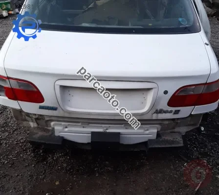 2005 model fiat albea 1.6 16v çıkma dolu bagaj kapağı
