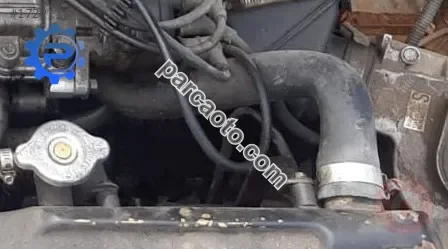 1996 kia sephia 1.6 16v benzinli çıkma radyatör borusu